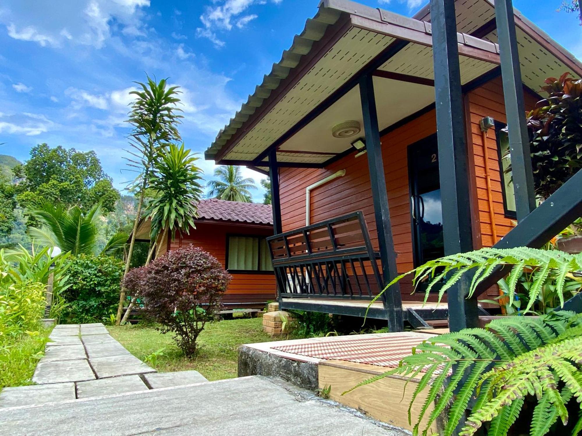 Guesthouse 88 Панг Нга Екстериор снимка